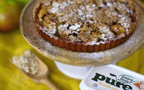 Apple Crumble Tart Recipe | Food Network UK