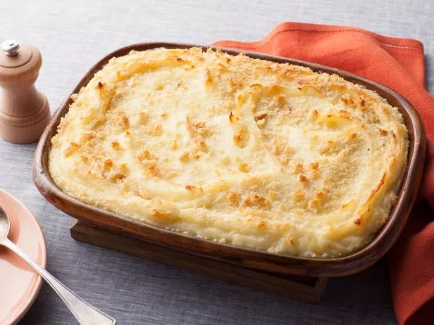 Baked Mashed Potato with Parmesan Cheese and Breadcrumbs Recipe | Food Network UK