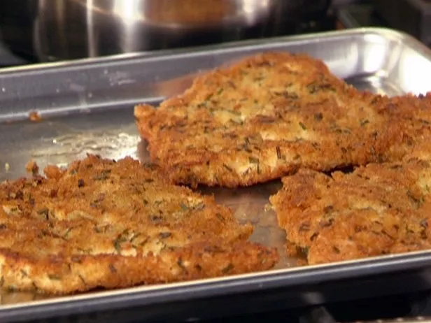 Breaded chicken strips Recipe | Food Network UK