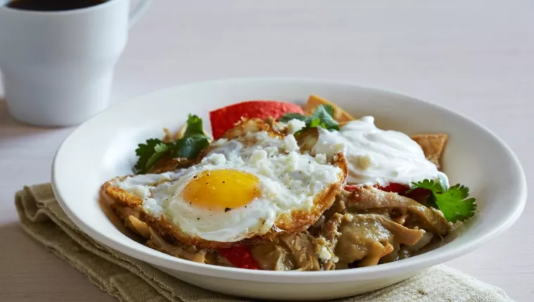 Chicken Chilaquiles with Tomatillo Sauce Recipe | Food Network UK