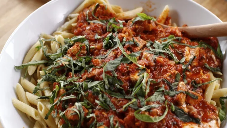 Chicken Mozzarella Pasta Recipe | Food Network UK