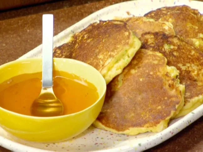 Corn cakes with honey Recipe | Food Network UK