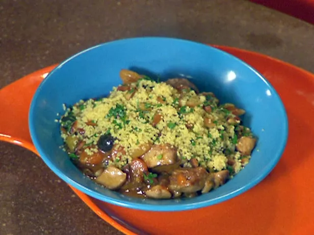 Couscous with carrots and sultanas Recipe | Food Network UK