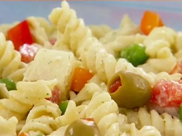 Creamy Latin pasta salad Recipe | Food Network UK