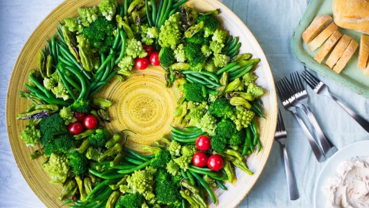 Crudites Wreath Recipe | Food Network UK