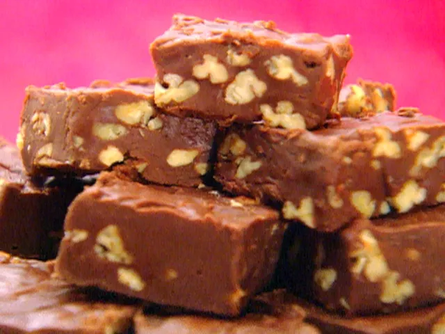 Dummy fudge Recipe | Food Network UK