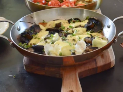 Field Mushrooms Recipe | Food Network UK