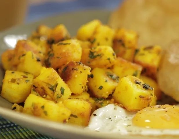 Five Spice Potatoes with Poori Recipe | Food Network UK