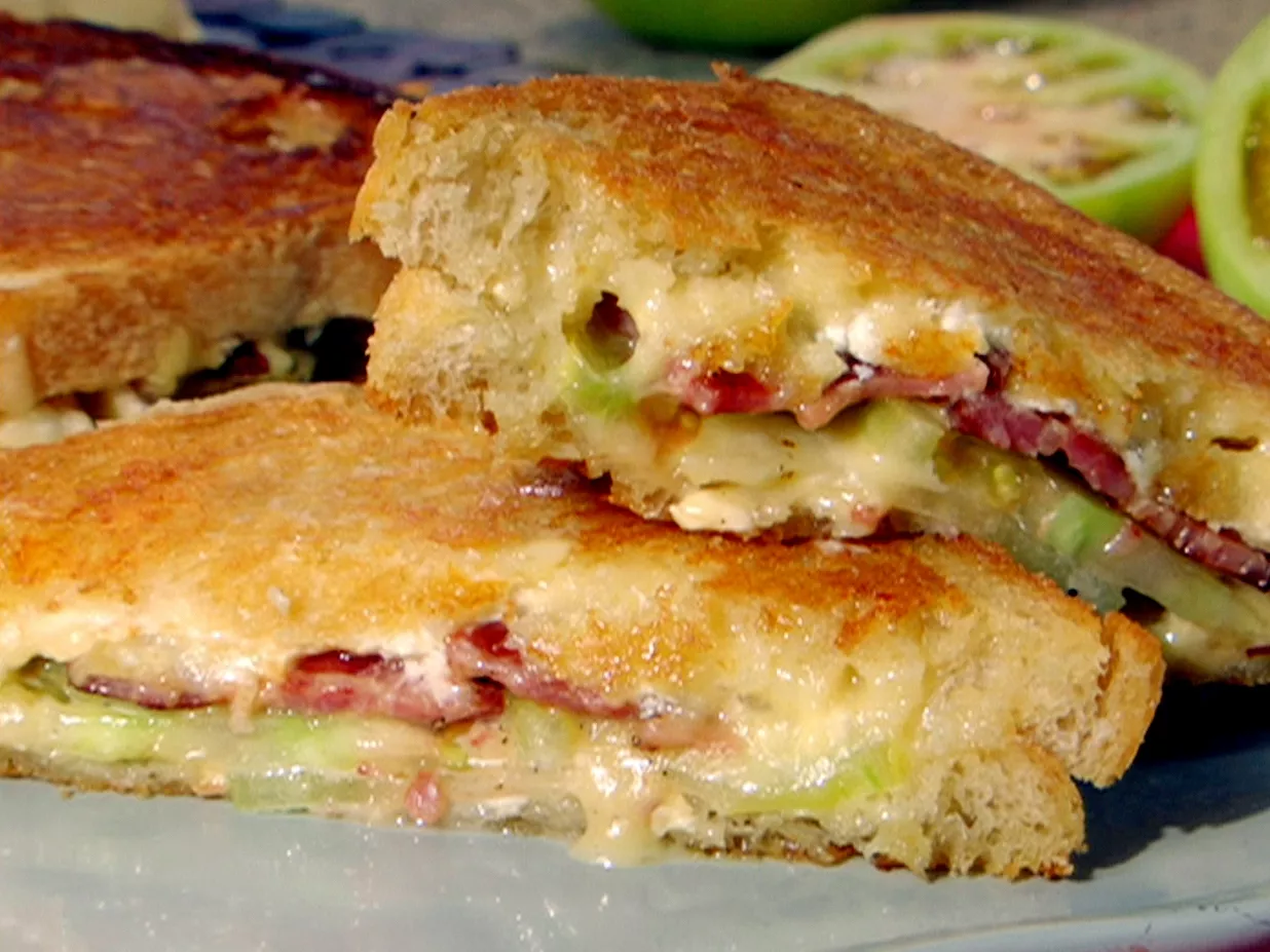 Grilled Brie and Goat Cheese with Bacon and Green Tomato Recipe | Food Network UK