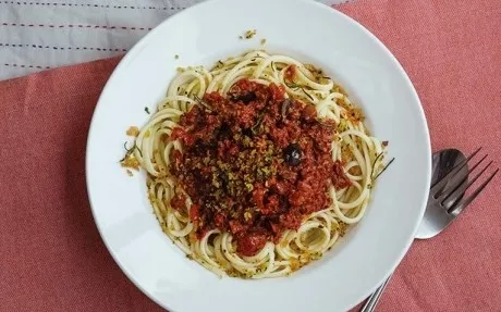 Lamb Ragu with Linguine Recipe | Food Network UK