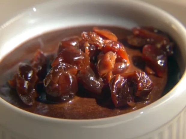 Manhattan mousse Recipe | Food Network UK