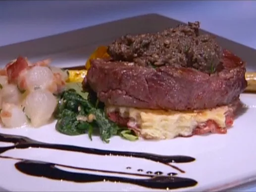 'No nightmare' beef Wellington Recipe | Food Network UK