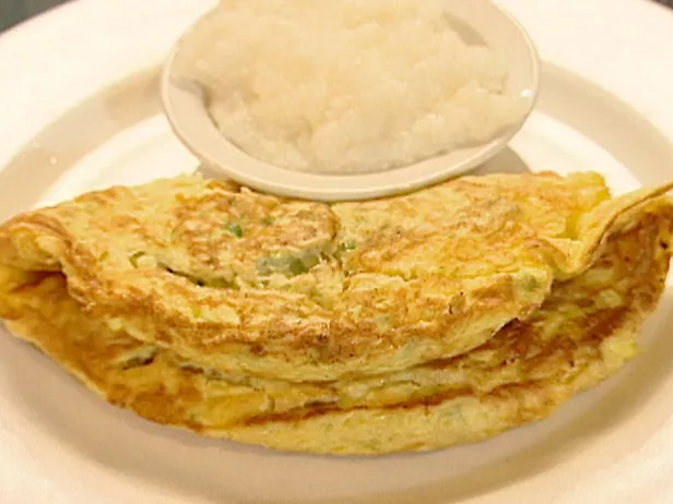 Omelet with sour cream and caviar Recipe | Food Network UK