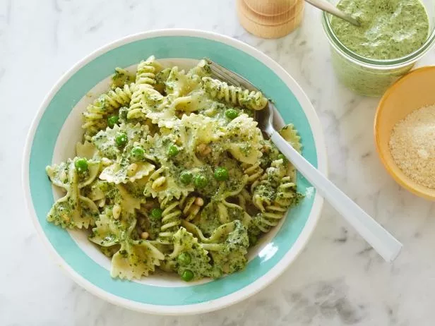 Pasta, Pesto and Peas Recipe | Food Network UK