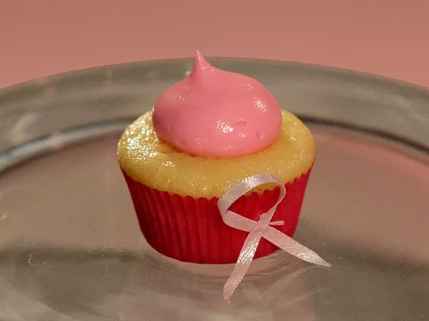 Pink grapefruit rosewater cupcakes Recipe | Food Network UK