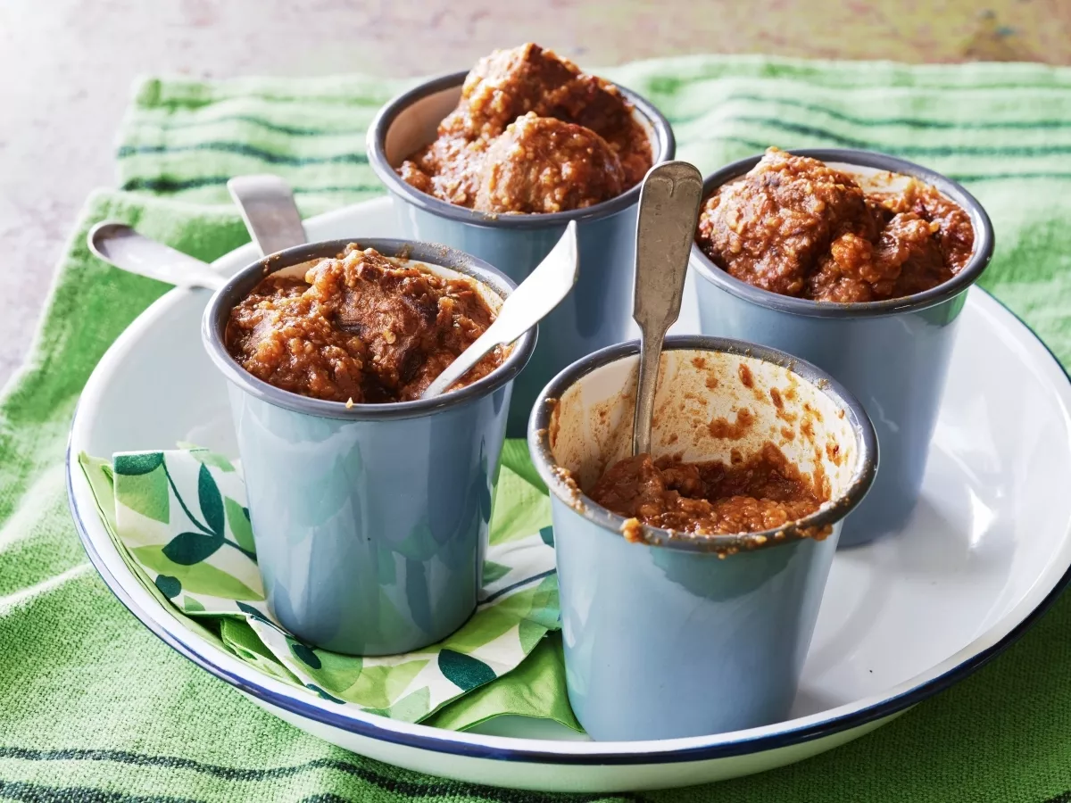 Pressure Cooker Chilli Recipe | Food Network UK