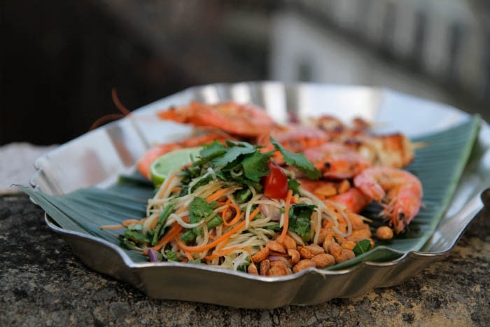 Spicy Shrimp Kebabs and Papaya Salad Recipe | Food Network UK