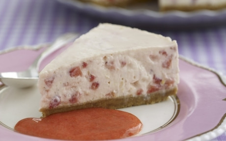 Stacey Solomonâ€™s Pink Strawberry Cheesecake Recipe | Food Network UK