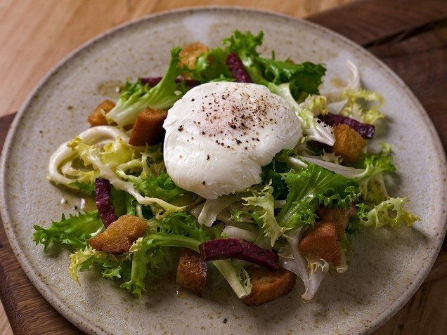 salad lyonnaise