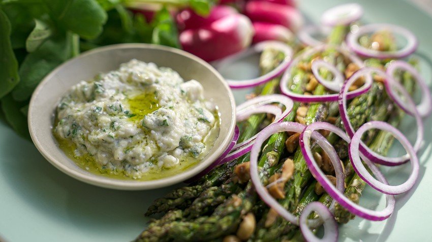Michel Roux's Grilled Asparagus with Hazelnuts, and Radishes with Cevelle De Canut Recipe | Food Net