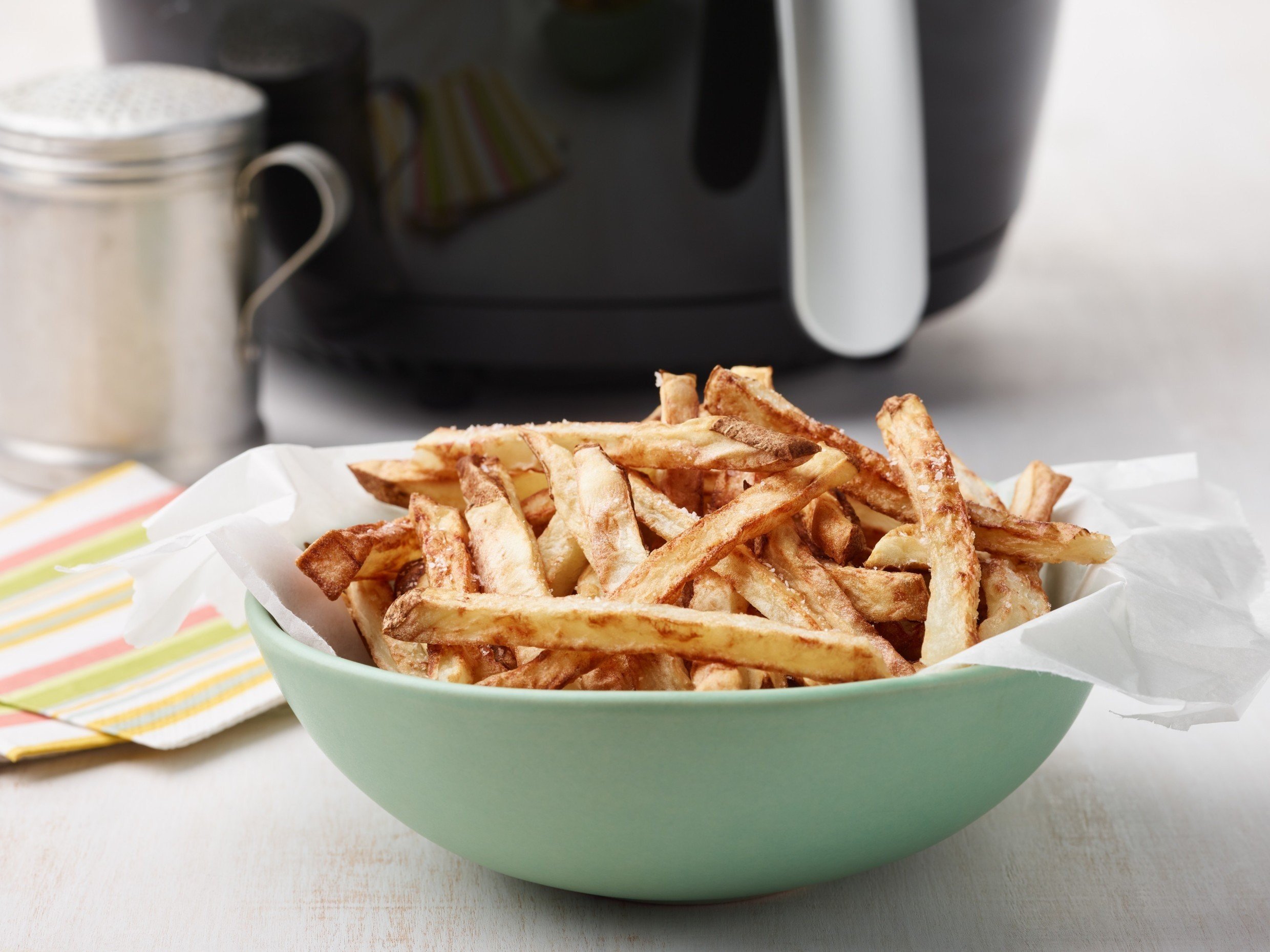 Air Fryer Chips Recipe | Food Network UK
