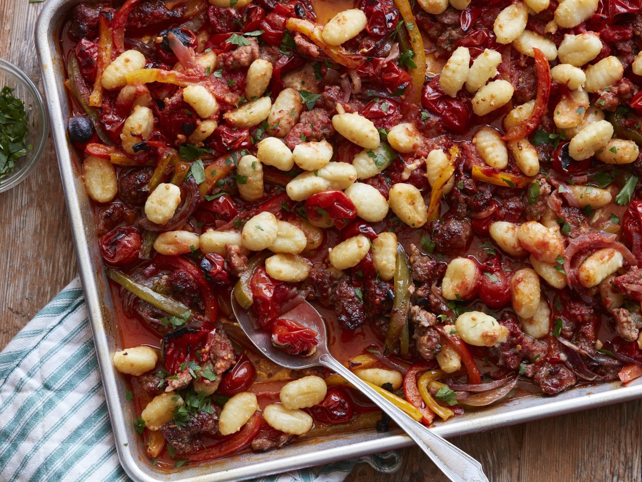 Crispy Sheet Pan Gnocchi with Sausage and Peppers Recipe Food Network UK