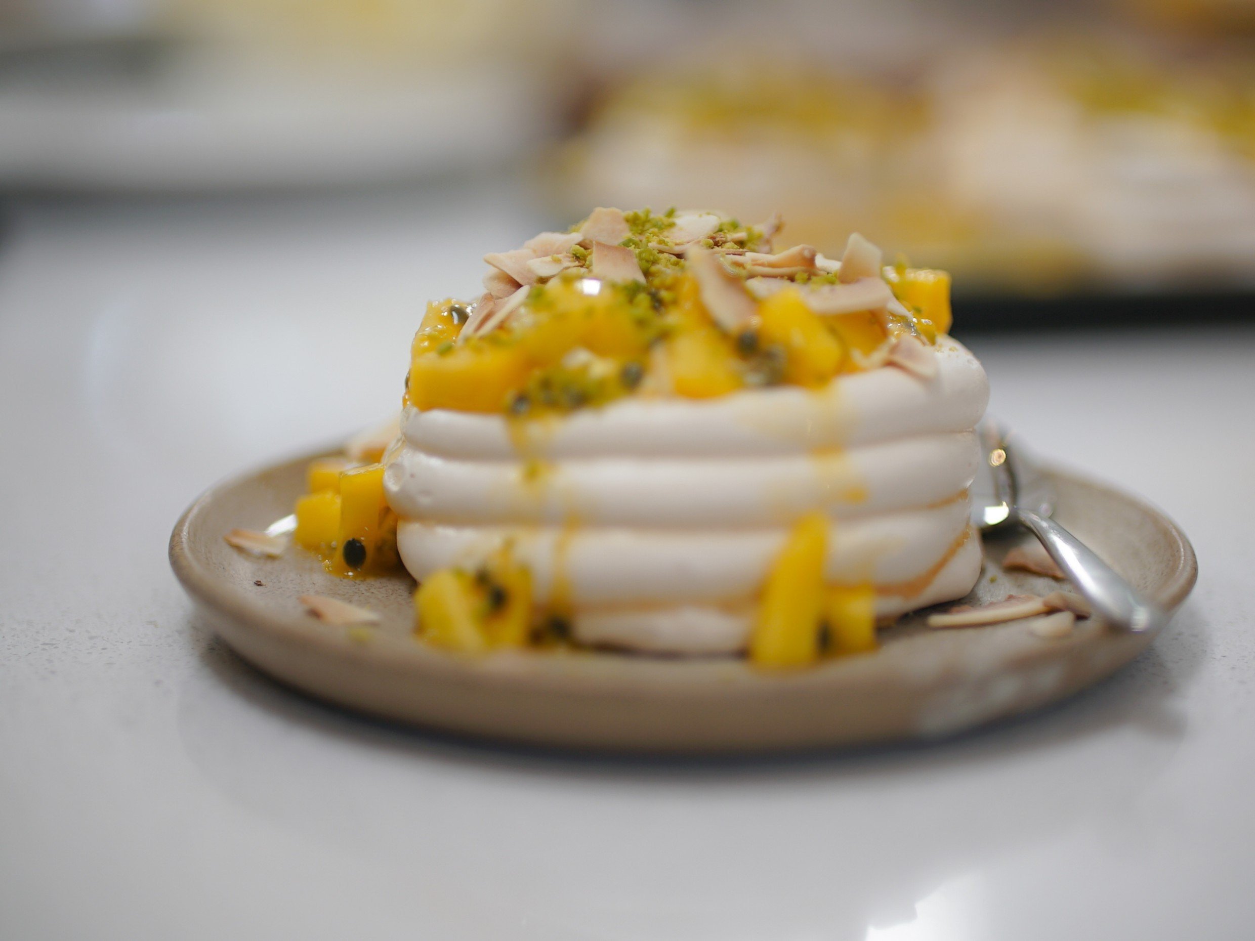 mango and passion fruit pavlova