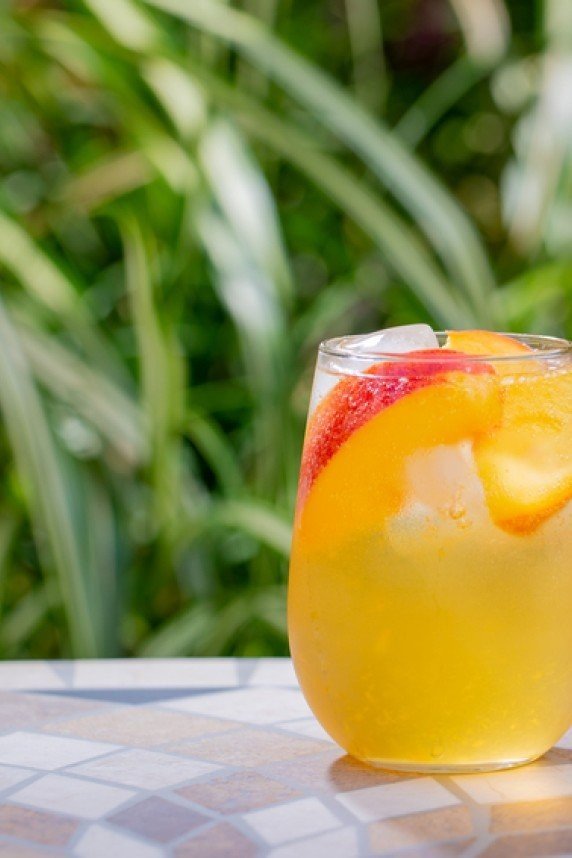 peach sangria