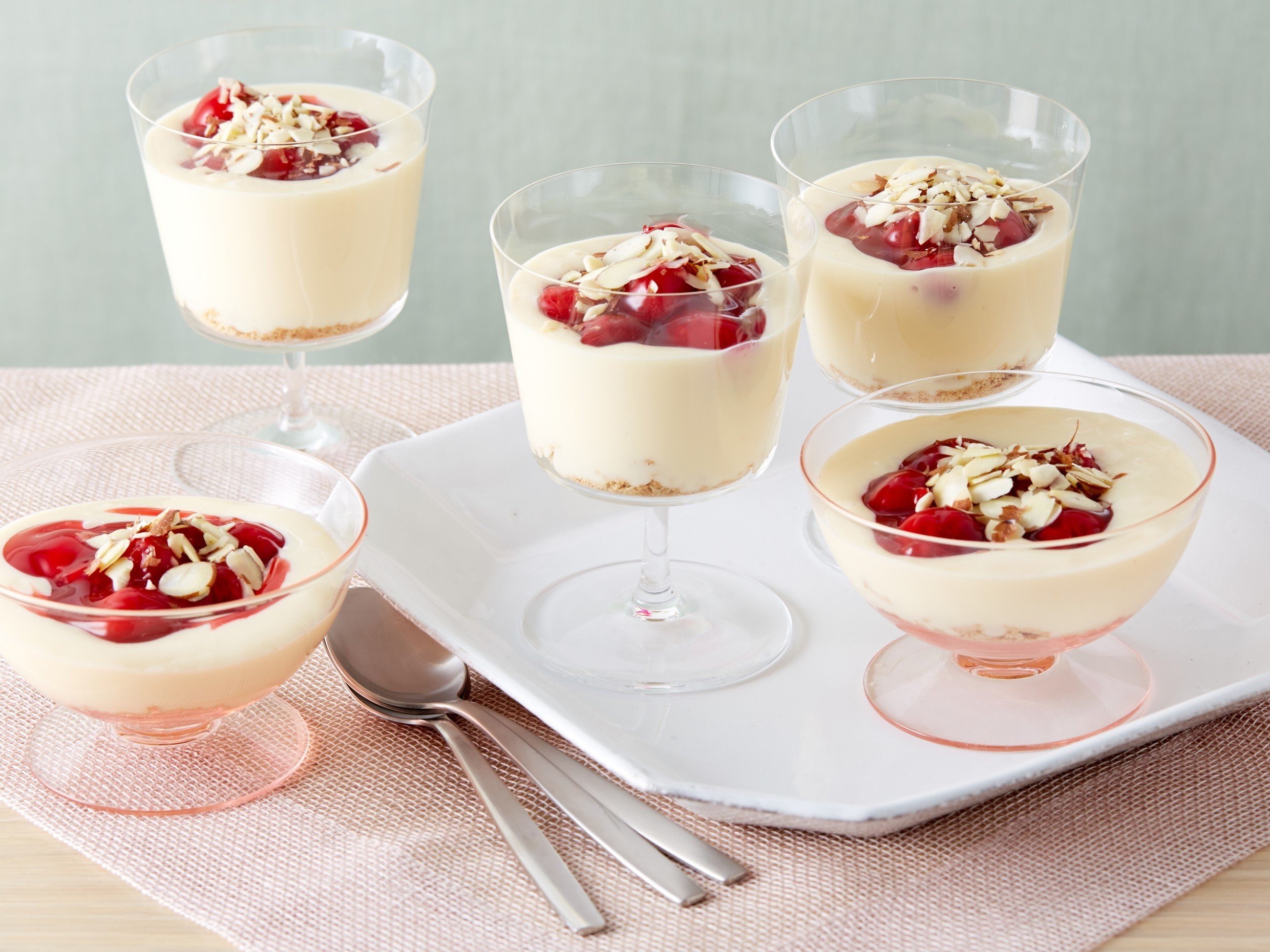 cherry cheese cakes