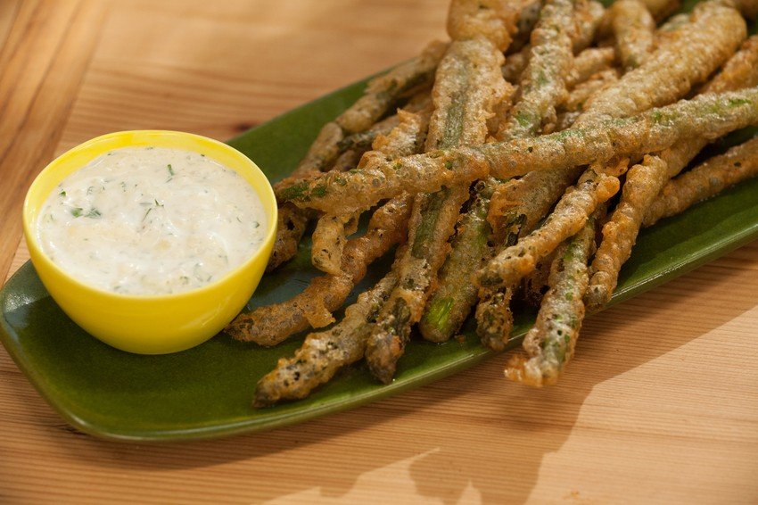 Sunny's Beer Battered Moroccan Asparagus with Dip Recipe | Food Network UK