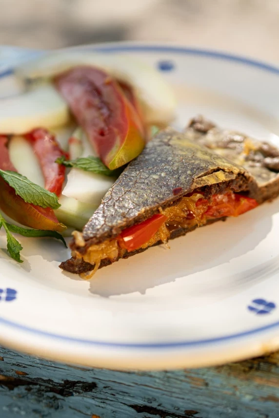 Pitta di Cipolle alle Carube