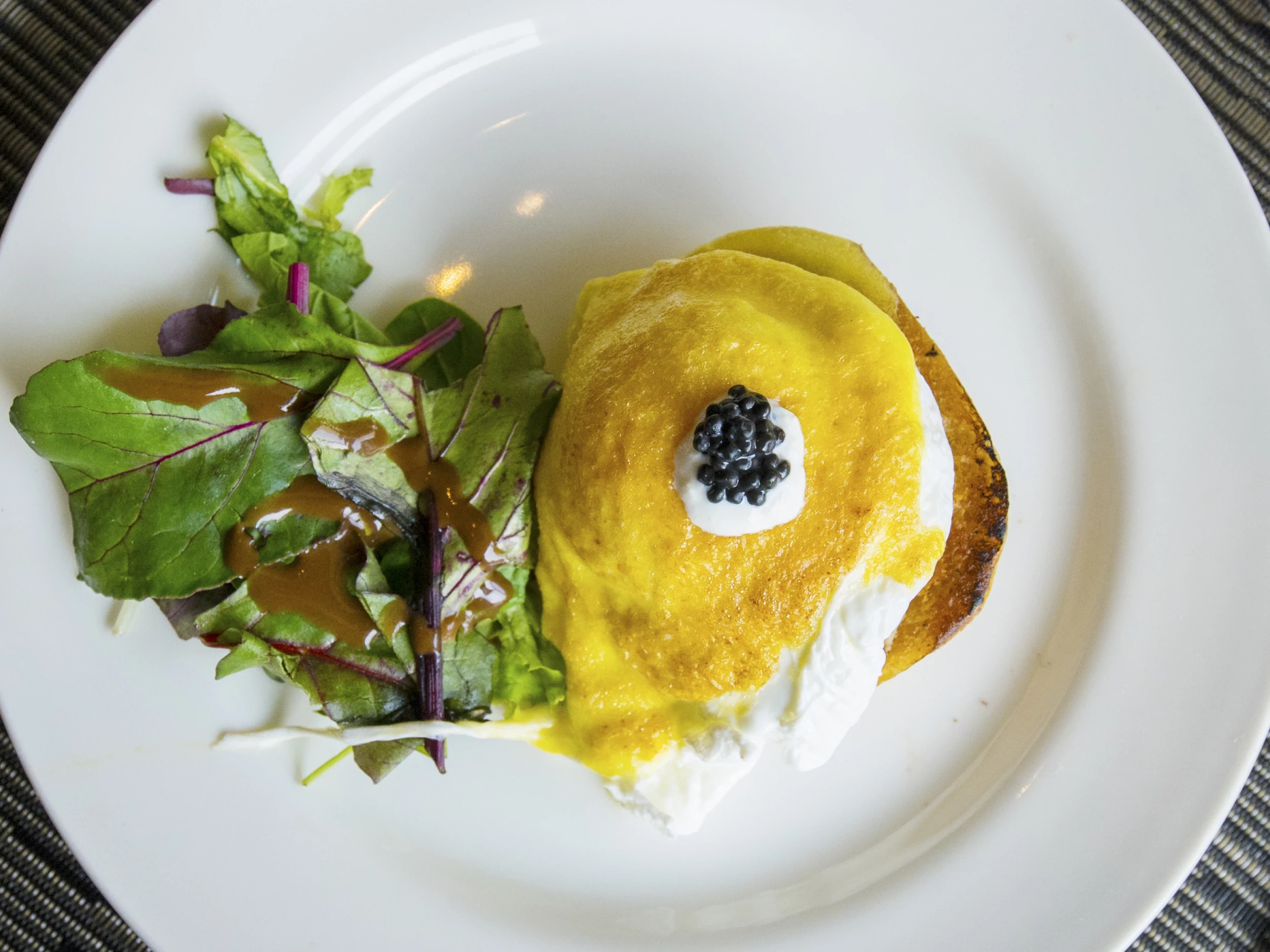 eggs benedict with caviar