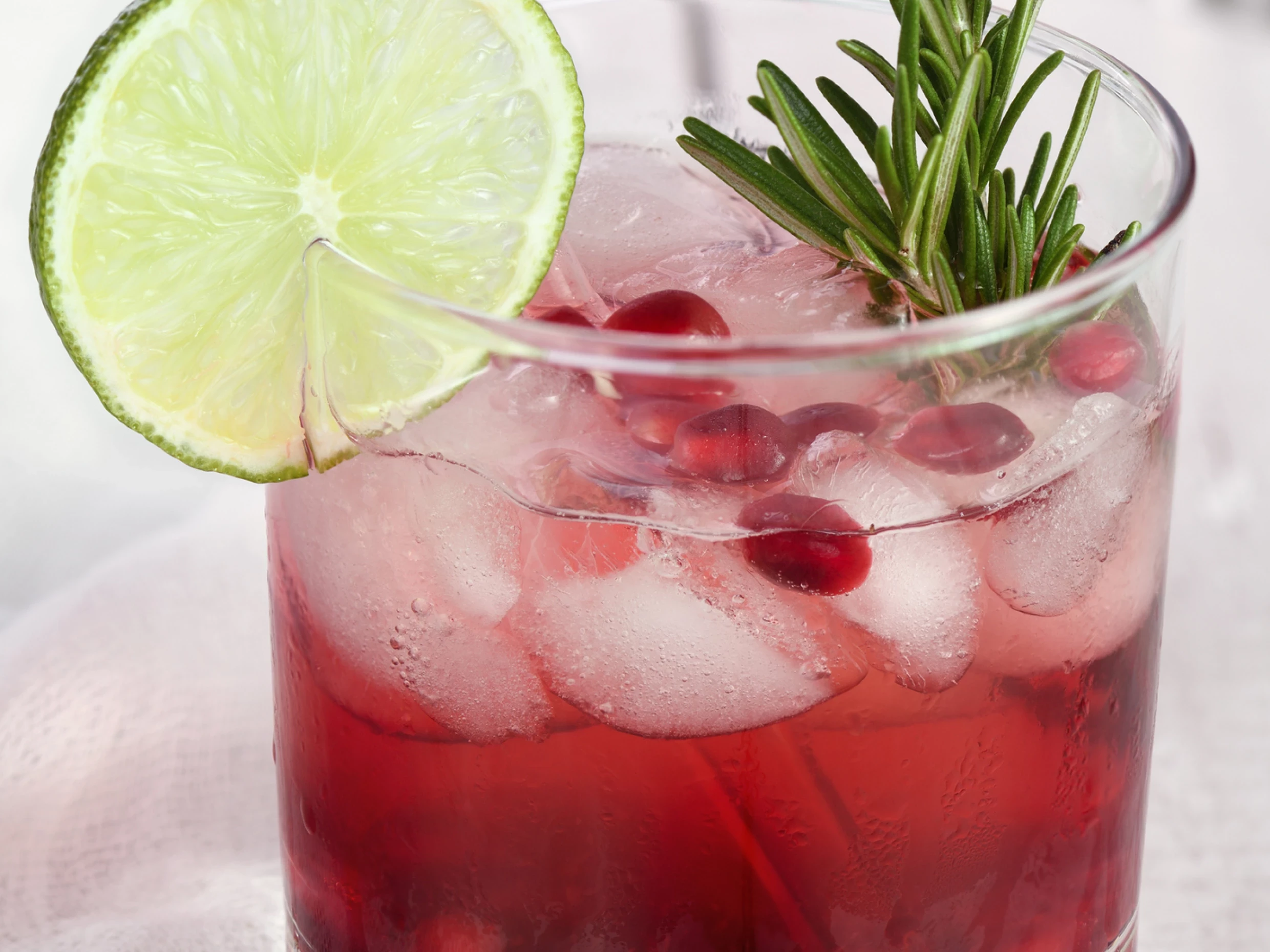 virgin pomegranate mojito
