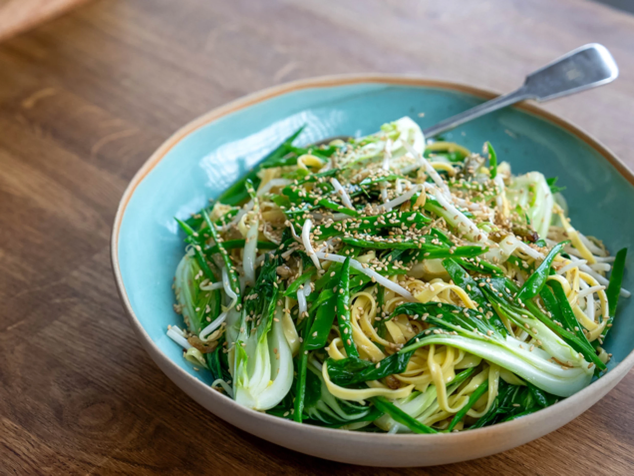 spring onion and sesame noodles