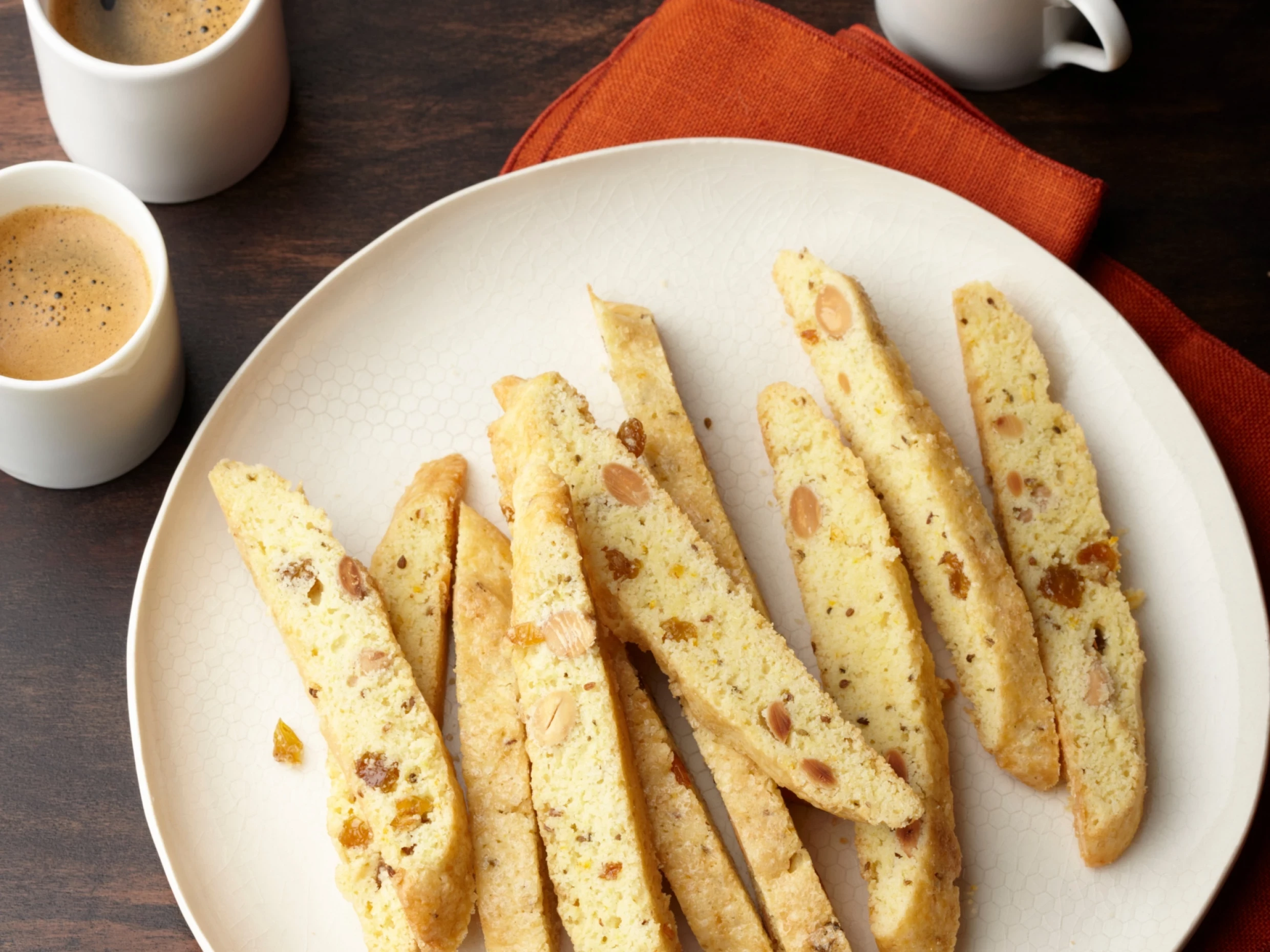 almond and raisin biscotti