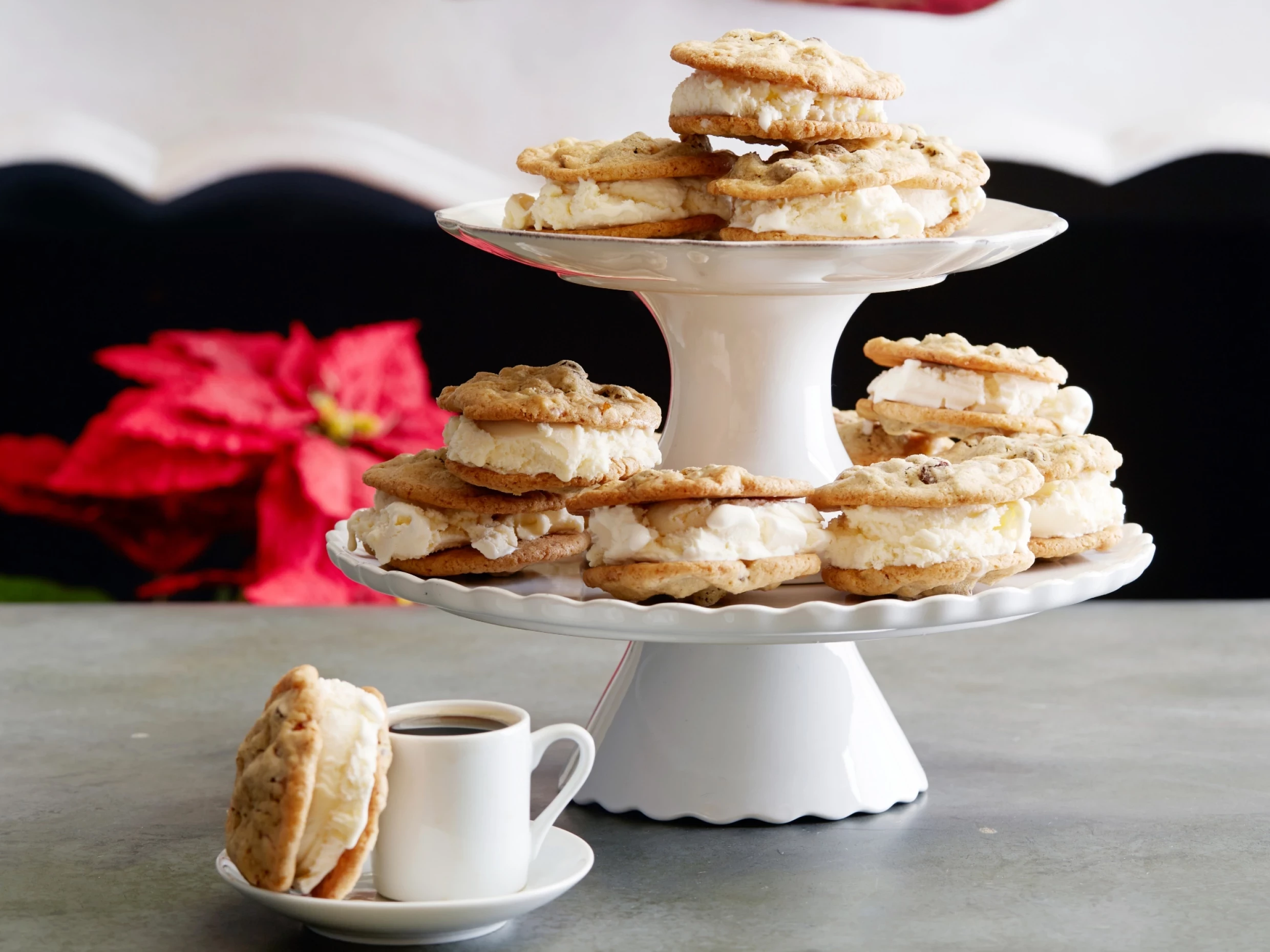 amaretto choc chip sandwiches