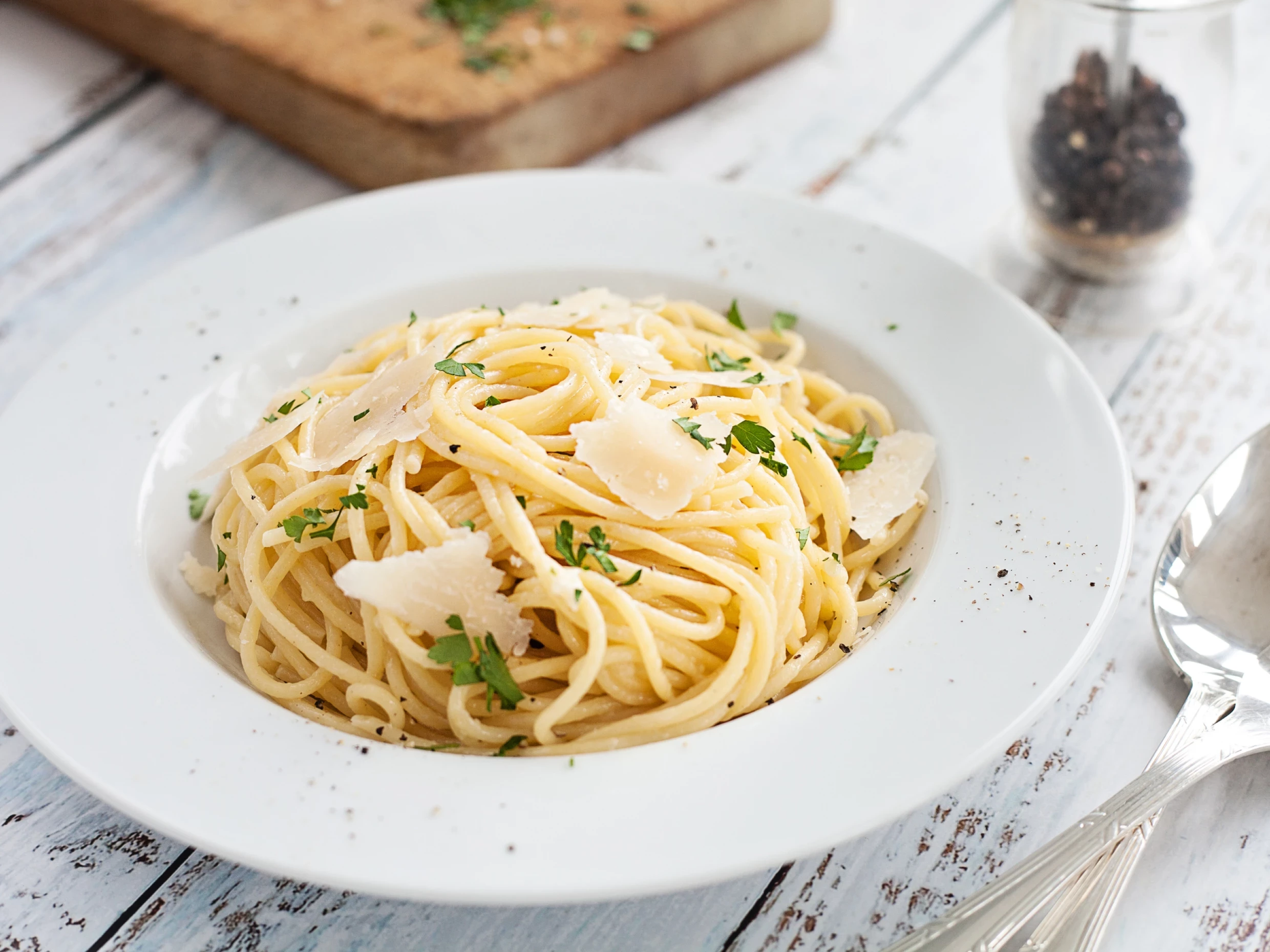 linguine with lemon and pecorino