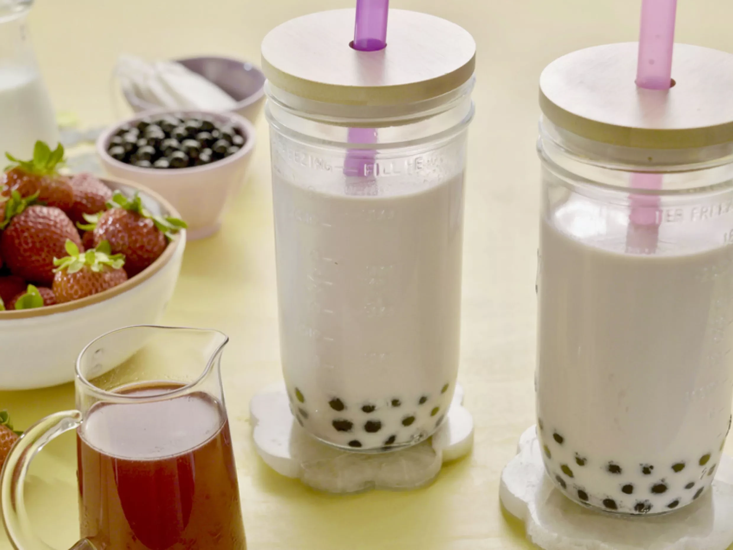 boba strawberry milk tea